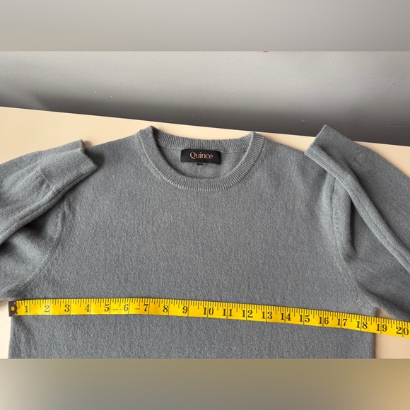 Quince 100% Mongolian Cashmere Crewneck Sweater - Dusty Blue - Size M - Picture 9 of 16